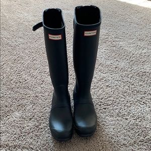 HUNTER women’s black adjustable rain boots